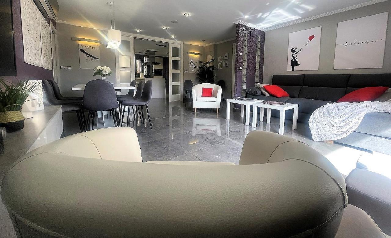 Albacete Centro Parking Gratis 2 Plazas Appartement Buitenkant foto